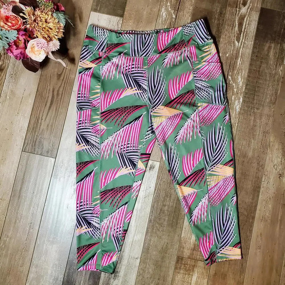 Pro Player Women's Legging Capri Pants Tropical Leaf Workout Moisture Wicking 2X - Picture 1 of 13